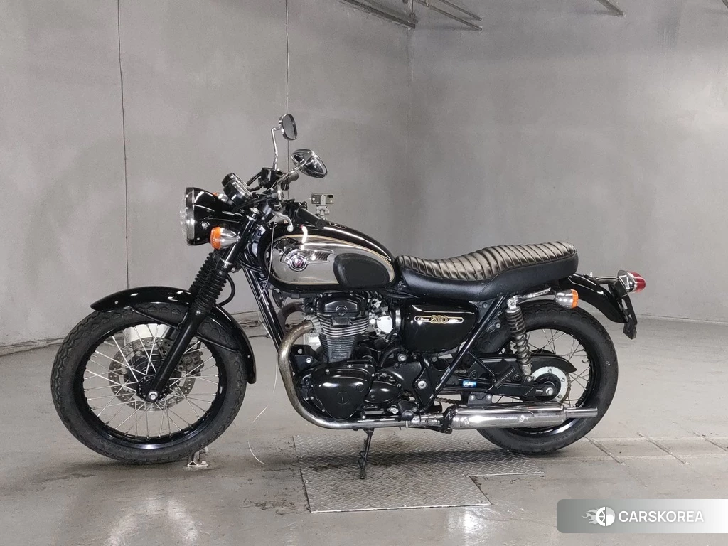 Проданный Kawasaki W800 2013 из Японии