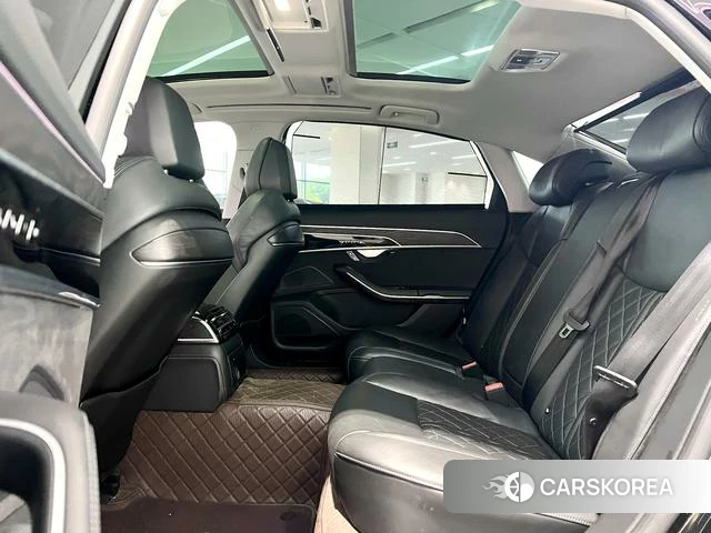 Audi A8 2023 Черный из Китая, фото 2