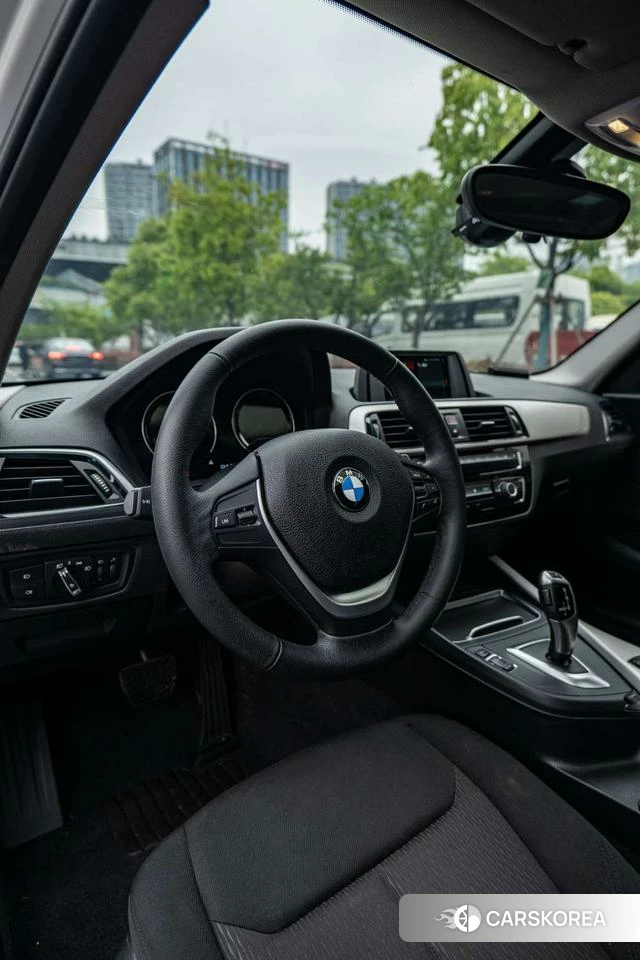 BMW 1 series (imported) 2019 Белый из Китая, фото 2