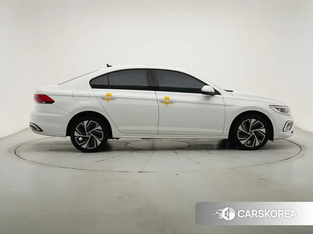 Volkswagen Bora id 4258585 из Китая 12