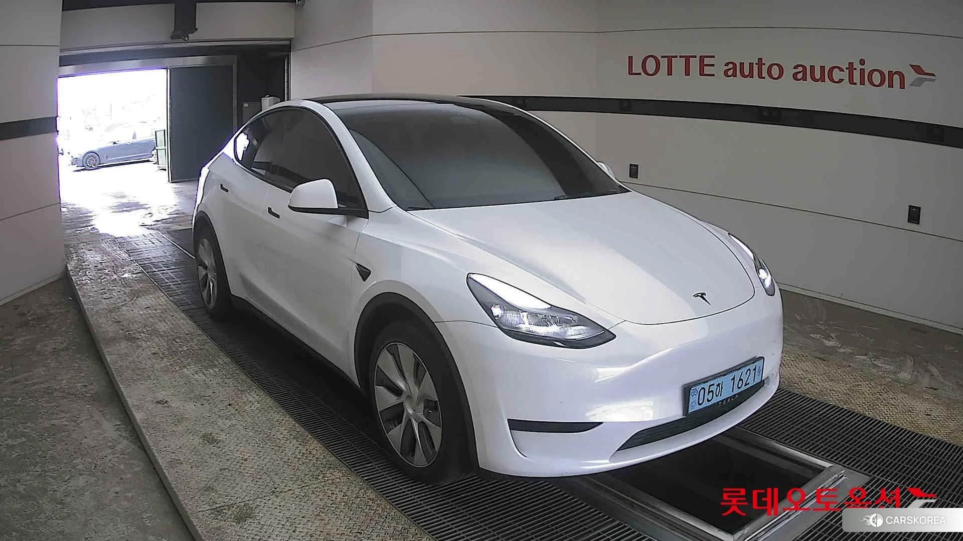 Tesla Model Y RWD id 3888283 из Кореи 12