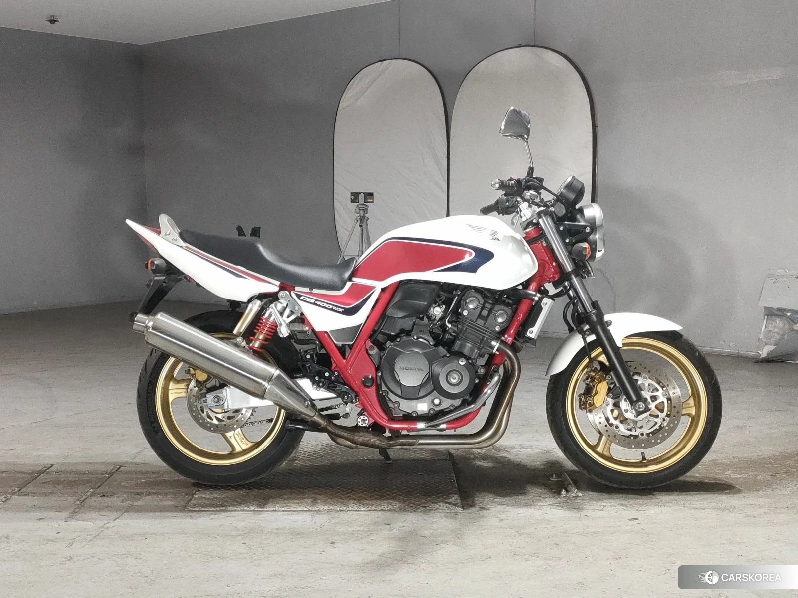Проданный Honda CB400SF 2011 из Японии, фото 2