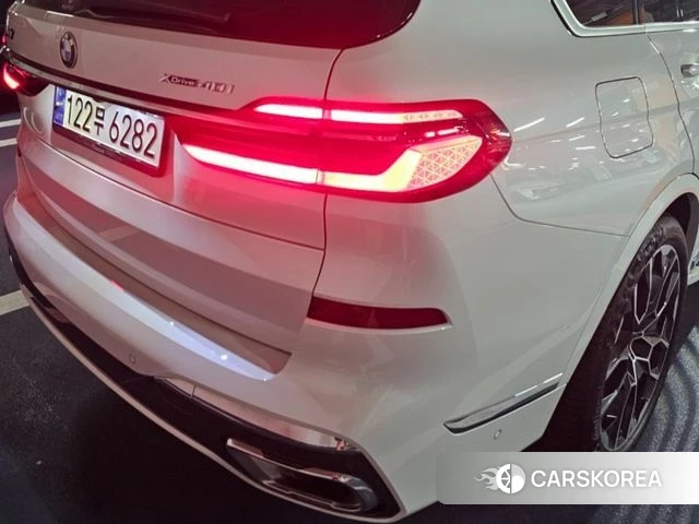 BMW X7 (G07) 2023 Белый из Кореи, фото 6