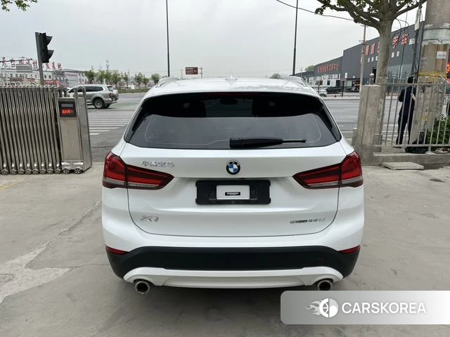 BMW X1 2022 Белый из Китая, фото 2