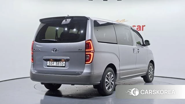 Hyundai The New Grand Starex id 4345626 из Кореи 12