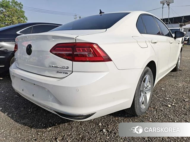 Volkswagen Lingdu 2022 Белый из Китая, фото 2
