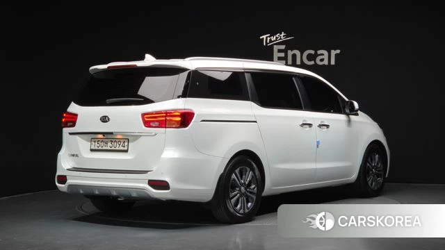 Kia The New Carnival id 4900518 из Кореи 12