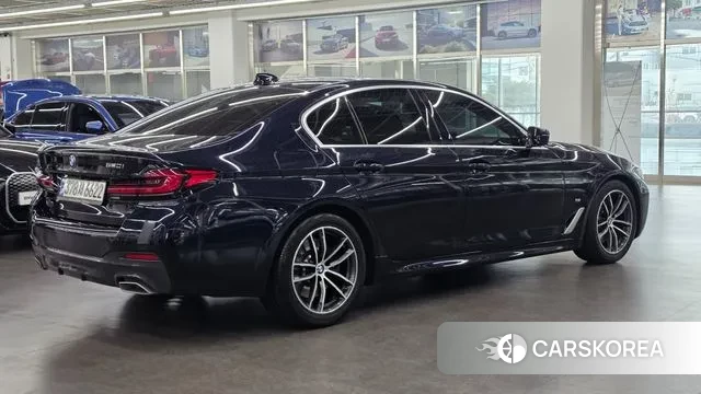 BMW 5 Series (G30) id 3670765 из Кореи 8