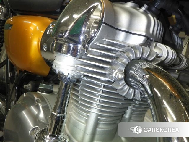 Engine photo