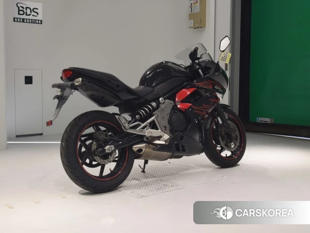 Проданный Kawasaki NINJA 400R 2011 из Японии, фото 2