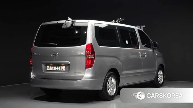 Hyundai The New Grand Starex id 4543463 из Кореи 12