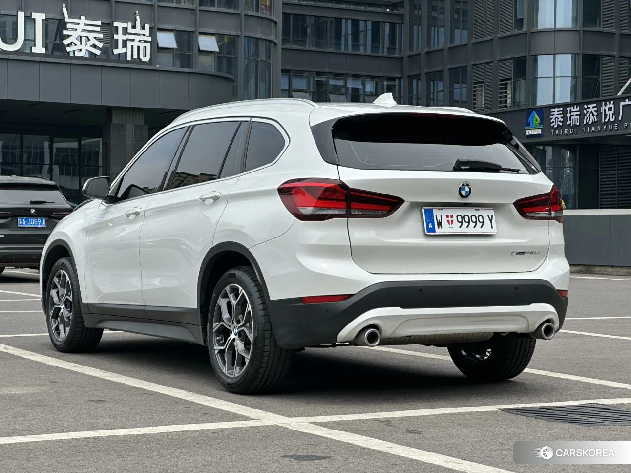BMW X1 id 4440698 из Китая 11