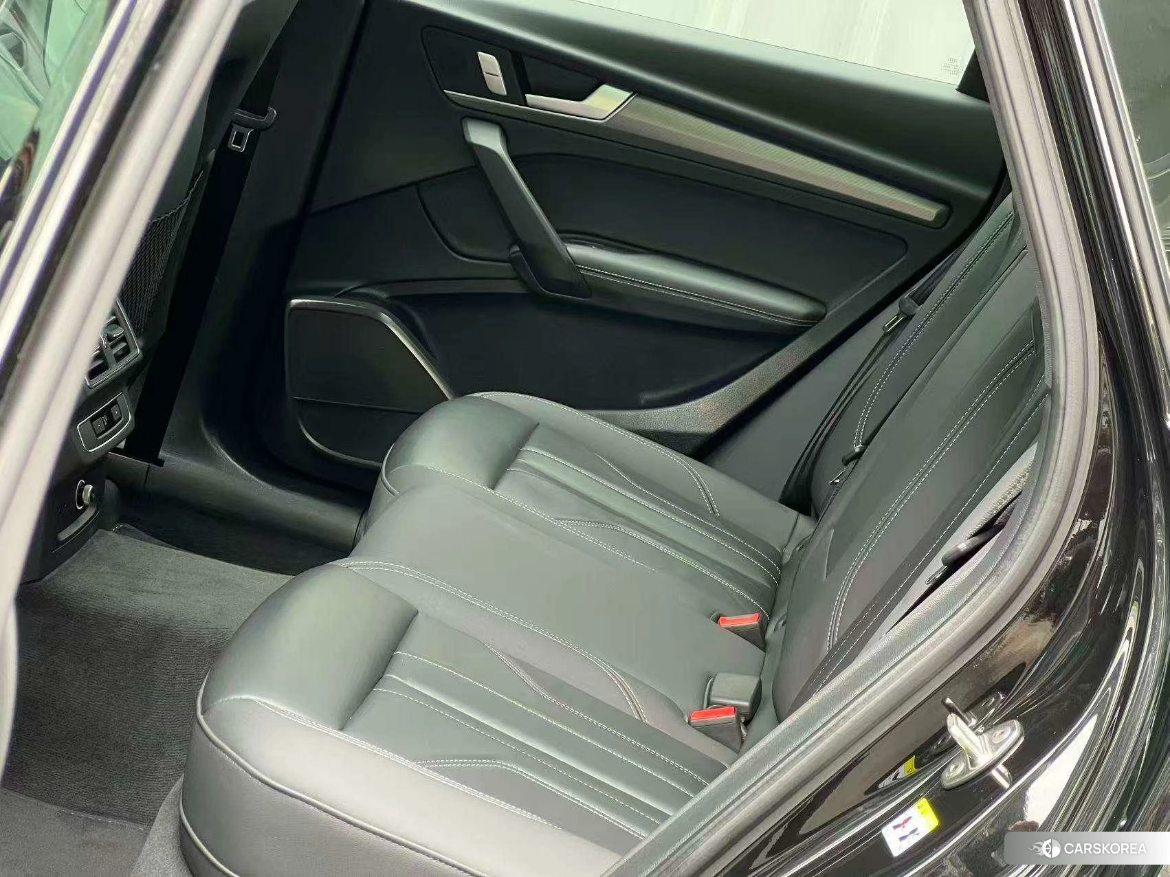 Audi Q5L id 4440614 из Китая 12