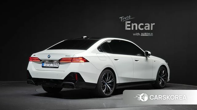 BMW 5 Series (G60) id 4432328 из Кореи 12