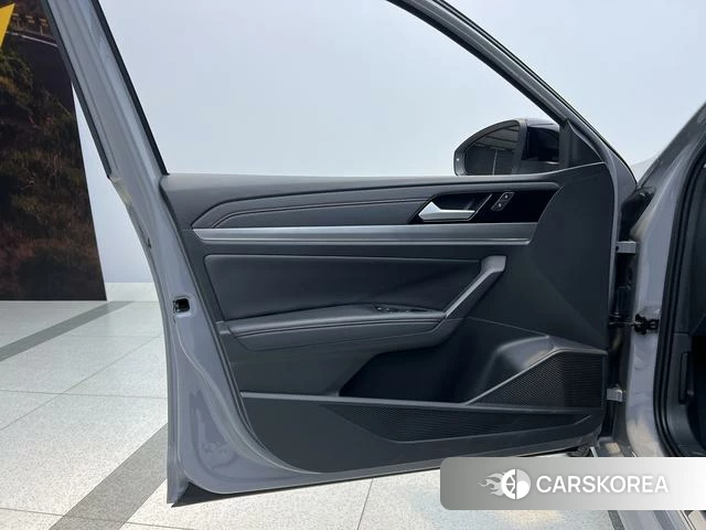 Volkswagen Lavida id 4297830 из Китая 12