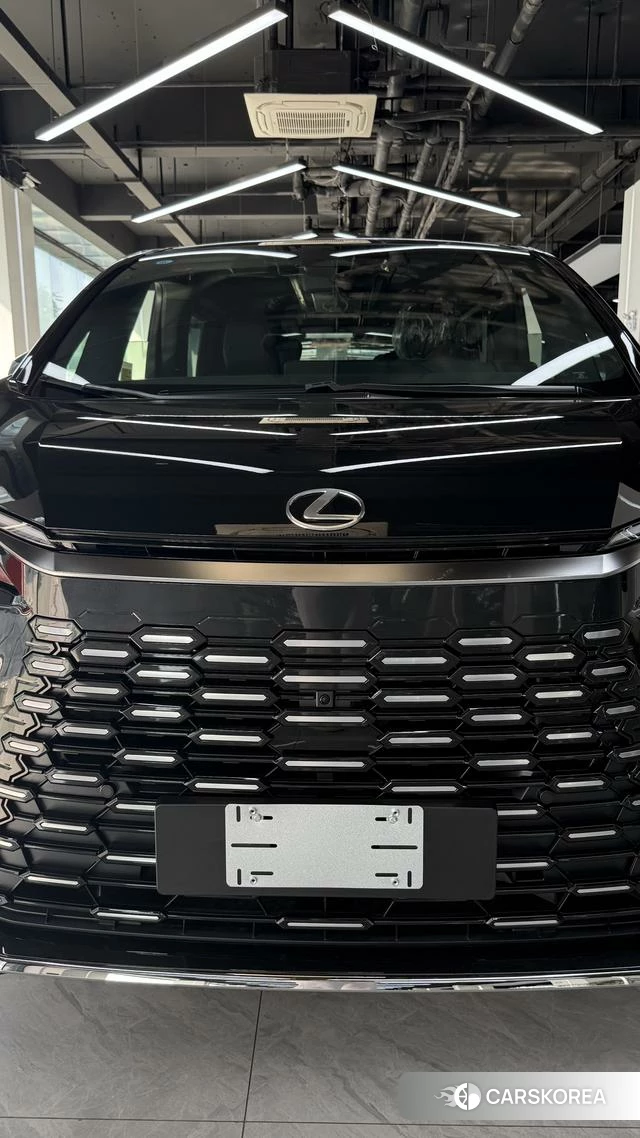 Lexus LM 2023 Черный из Китая, фото 6
