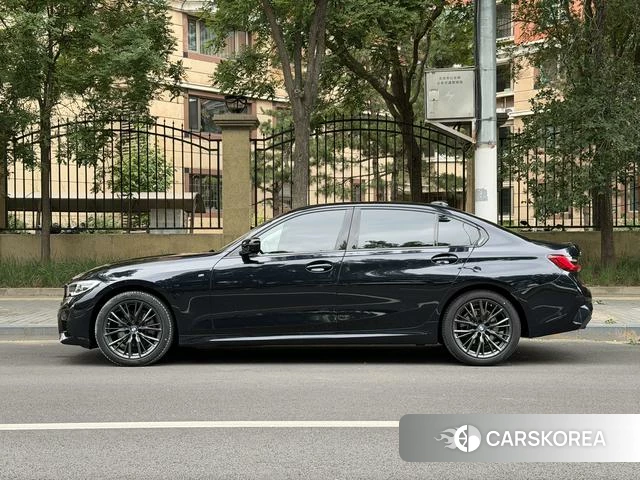 BMW 3 series 2022 Черный из Китая, фото 6
