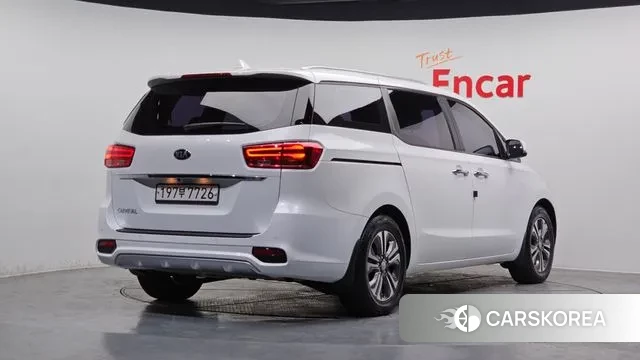 Kia The New Carnival id 3682553 из Кореи 12