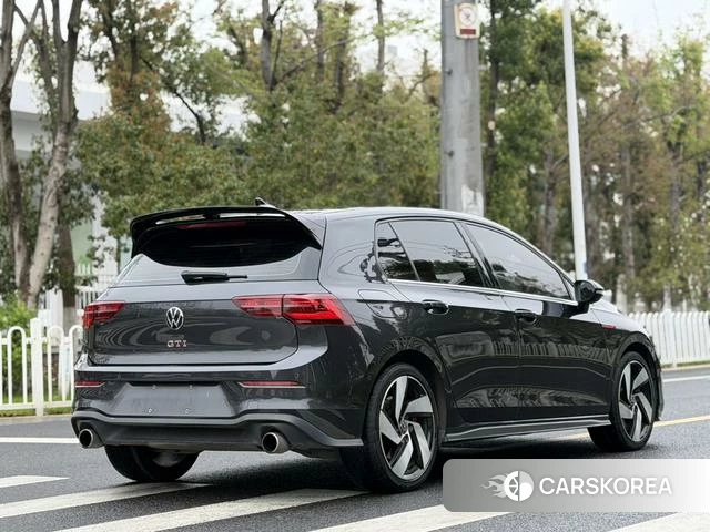 Volkswagen Golf GTI 2021 Черный из Китая, фото 2