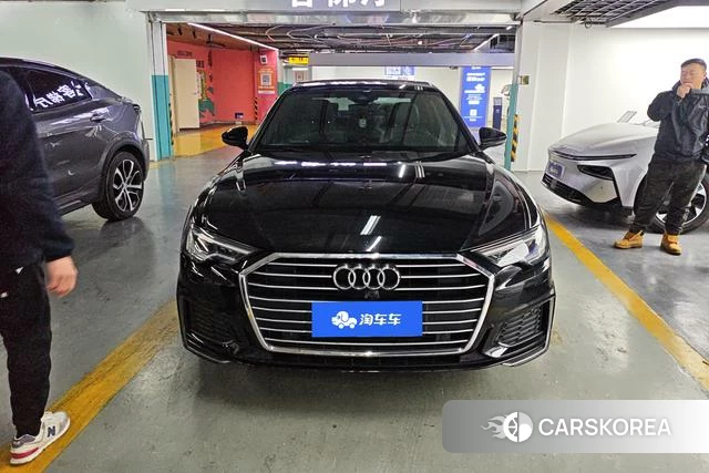 Audi A6L id 4240928 из Китая 9
