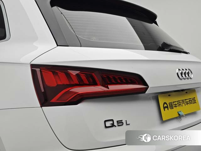 Audi Q5L id 4209222 из Китая 12