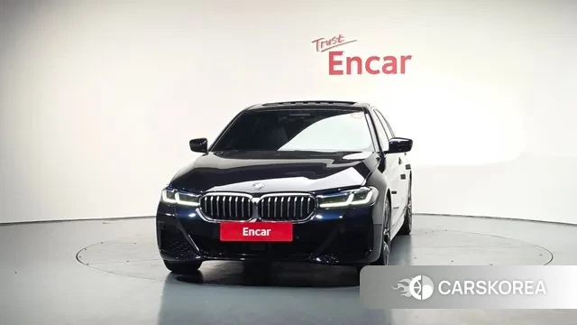 BMW 5 Series (G30) id 3348206 из Кореи 12