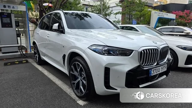 BMW X5 (G05) 2025 Белый из Кореи, фото 2