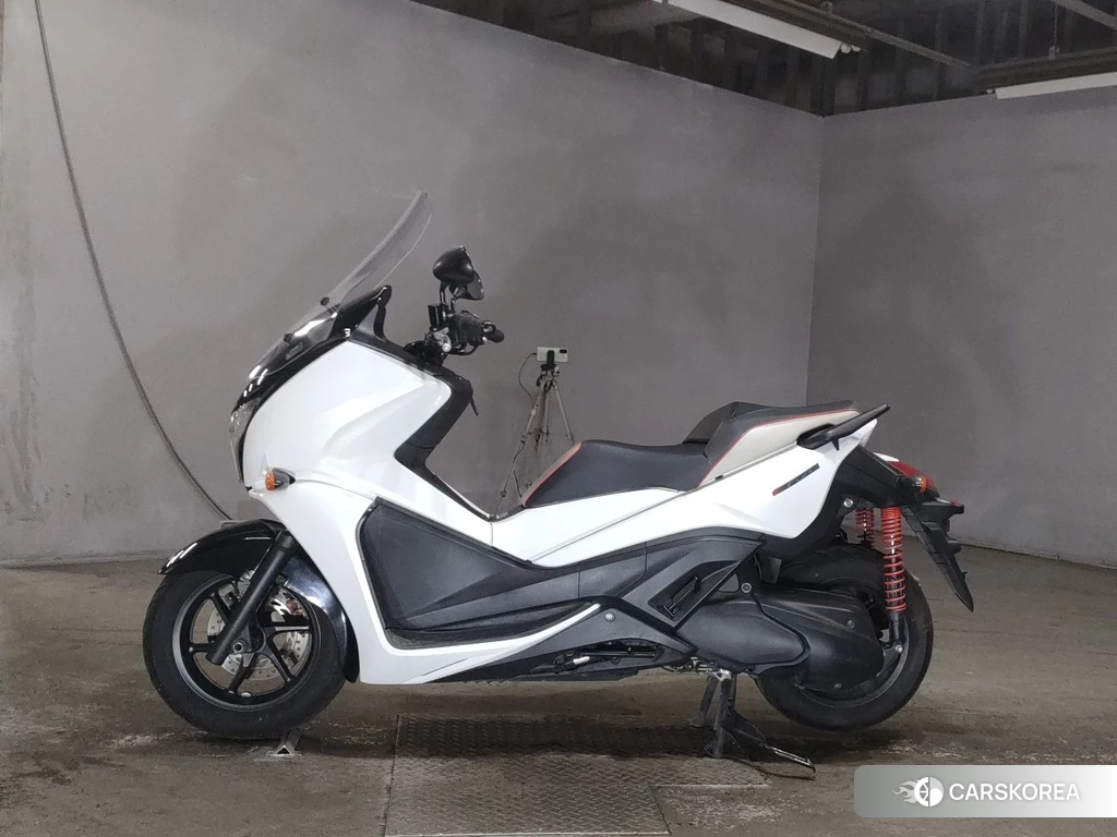 Проданный Honda PHASE S 2012 из Японии, фото 2