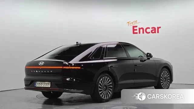 Hyundai Grandeur (GN7) id 3523699 из Кореи 12