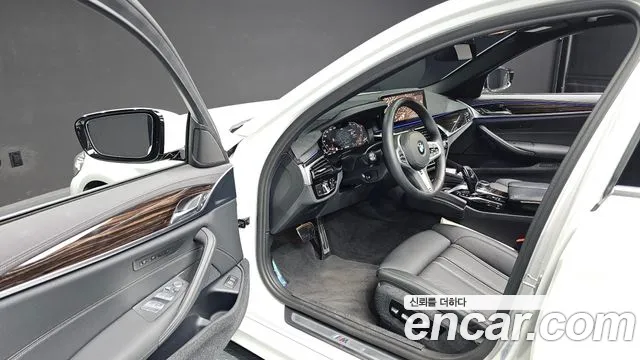 BMW 5 Series (G30) id 2639170 из Кореи 12