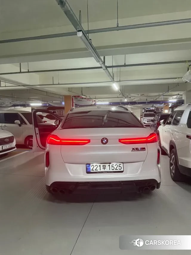 BMW X6M (G06) 2024 Белый из Кореи, фото 2