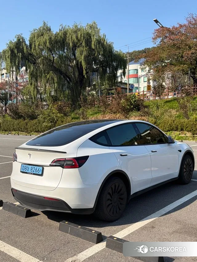 Tesla Model Y id 3321743 из Кореи 7