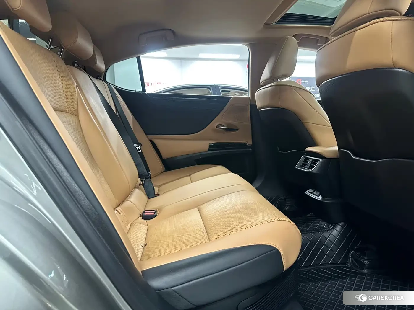 Lexus ES id 4565386 из Китая 7