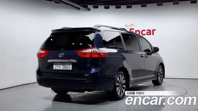 Toyota Sienna id 2951831 из Кореи 12