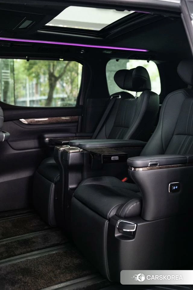 Toyota Elfa id 4335987 из Китая 11