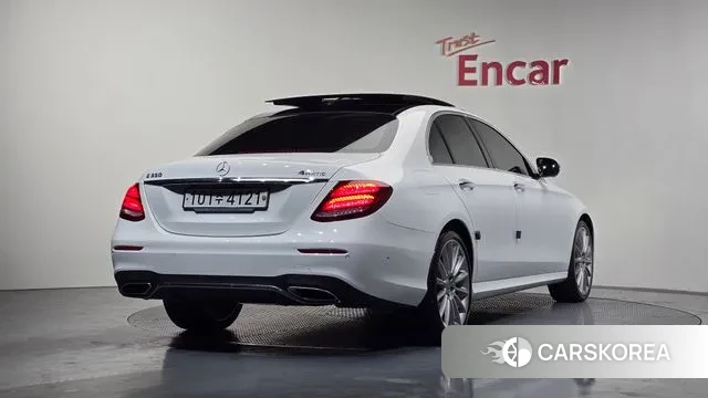 Mercedes-Benz E-Class W213 id 3578339 из Кореи 12