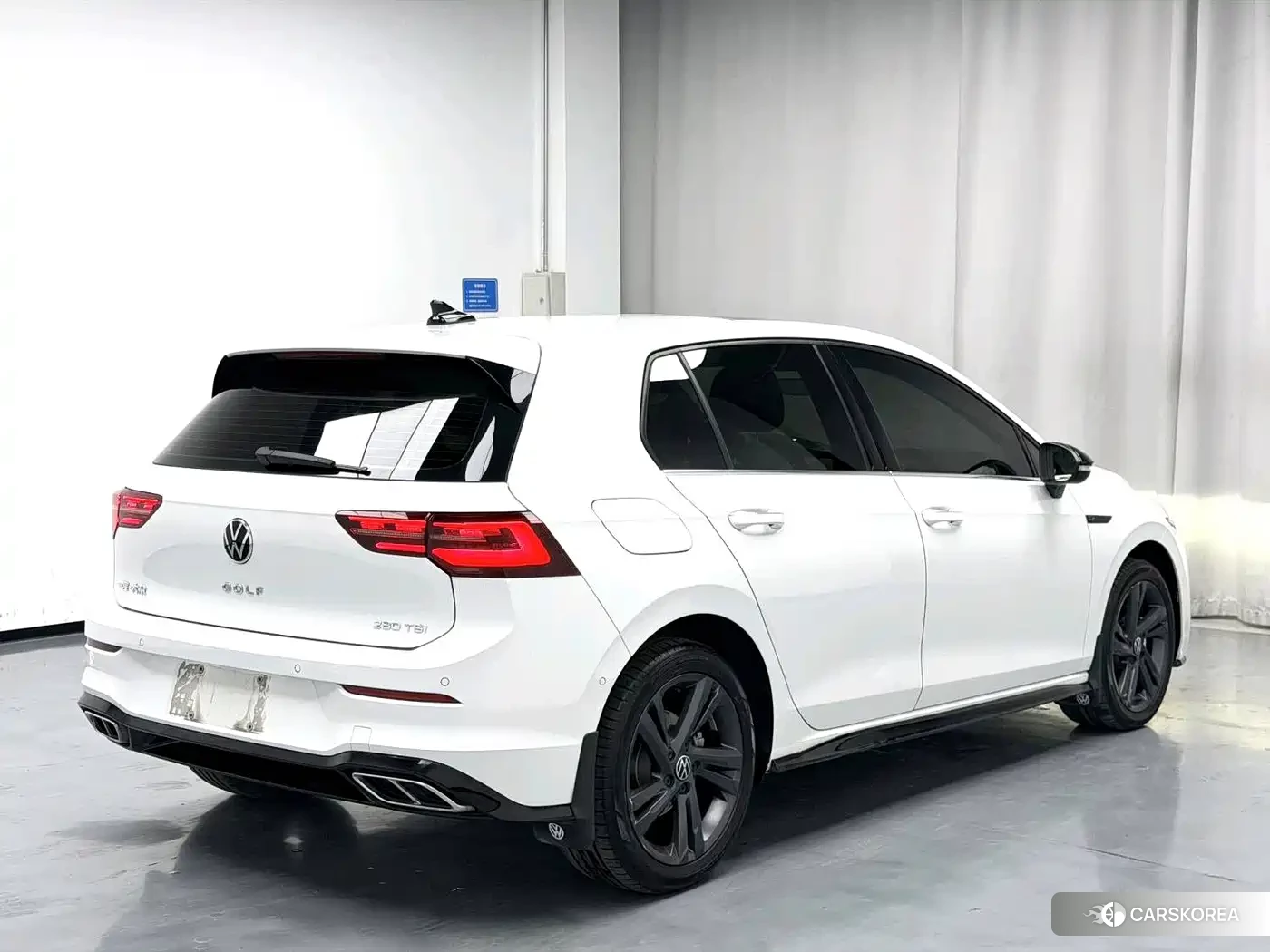 Volkswagen Golf 2024 Белый из Китая, фото 2