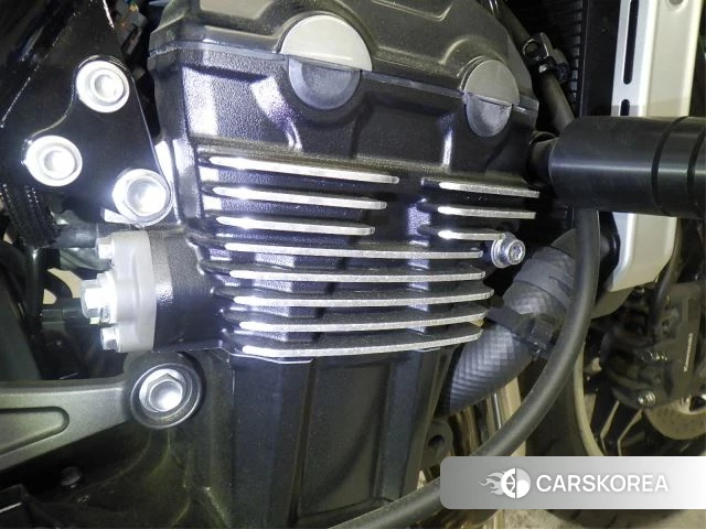 Engine photo