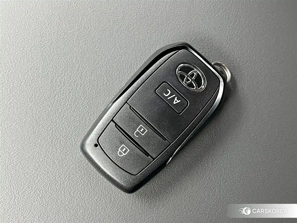 Toyota bZ4X id 4576793 из Китая 12