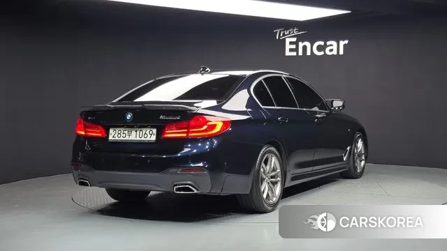 BMW 5 Series (G30) id 3754068 из Кореи 12