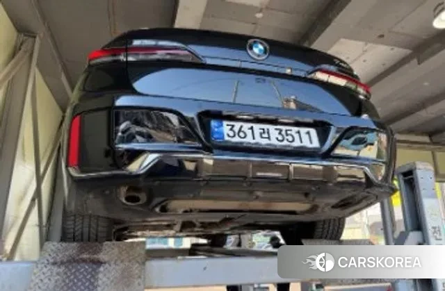 BMW 7 Series (G70) id 3442597 из Кореи 2