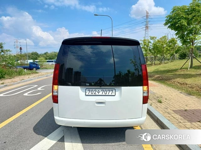 Hyundai Staria 2025 Белый из Кореи, фото 6
