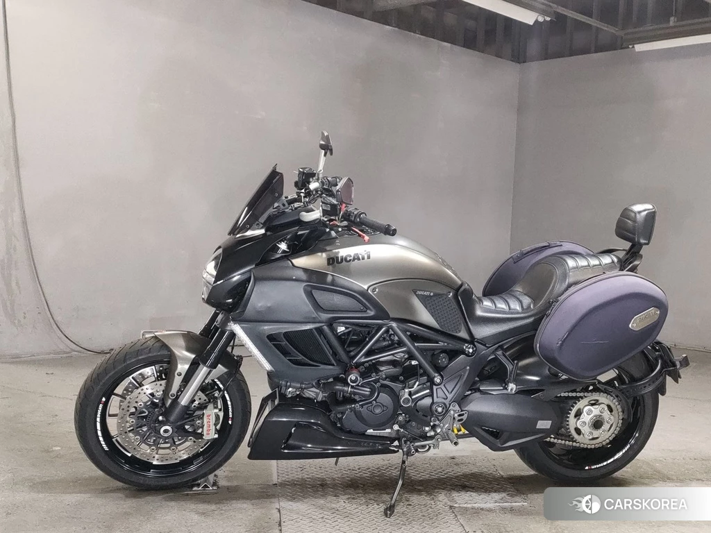 Проданный Ducati DIAVEL 2013 из Японии, фото 2