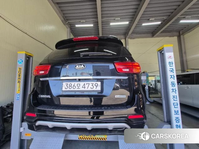 Kia The New Carnival 2018 Черный из Кореи, фото 2