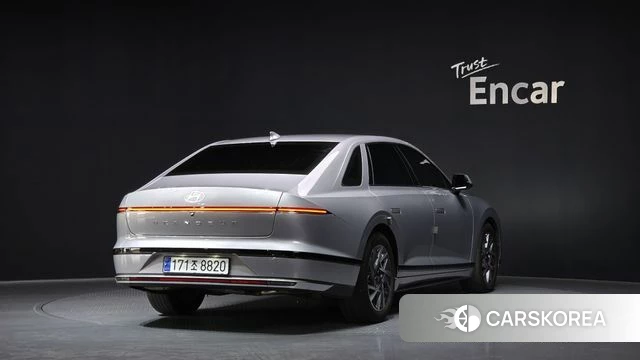 Hyundai Grandeur (GN7) id 3793330 из Кореи 12