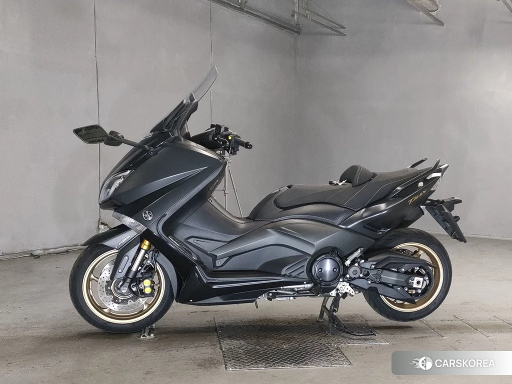 Проданный Yamaha T-MAX 530 id 4163825 из Японии