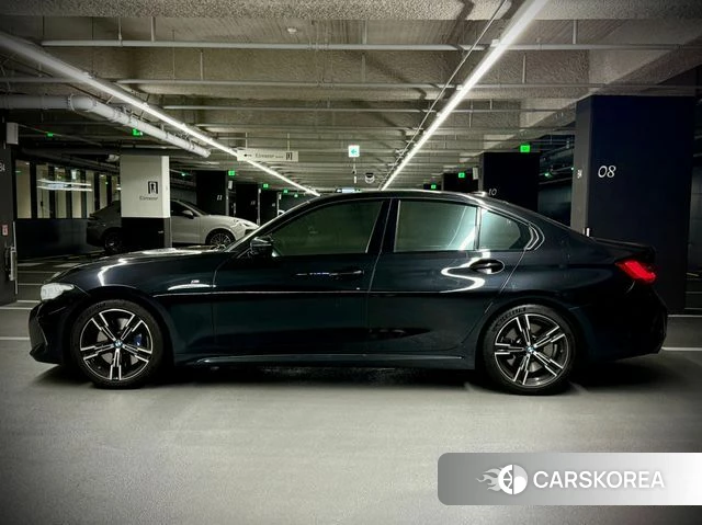 BMW 3 Series (G20) 2022 Черный из Кореи, фото 2