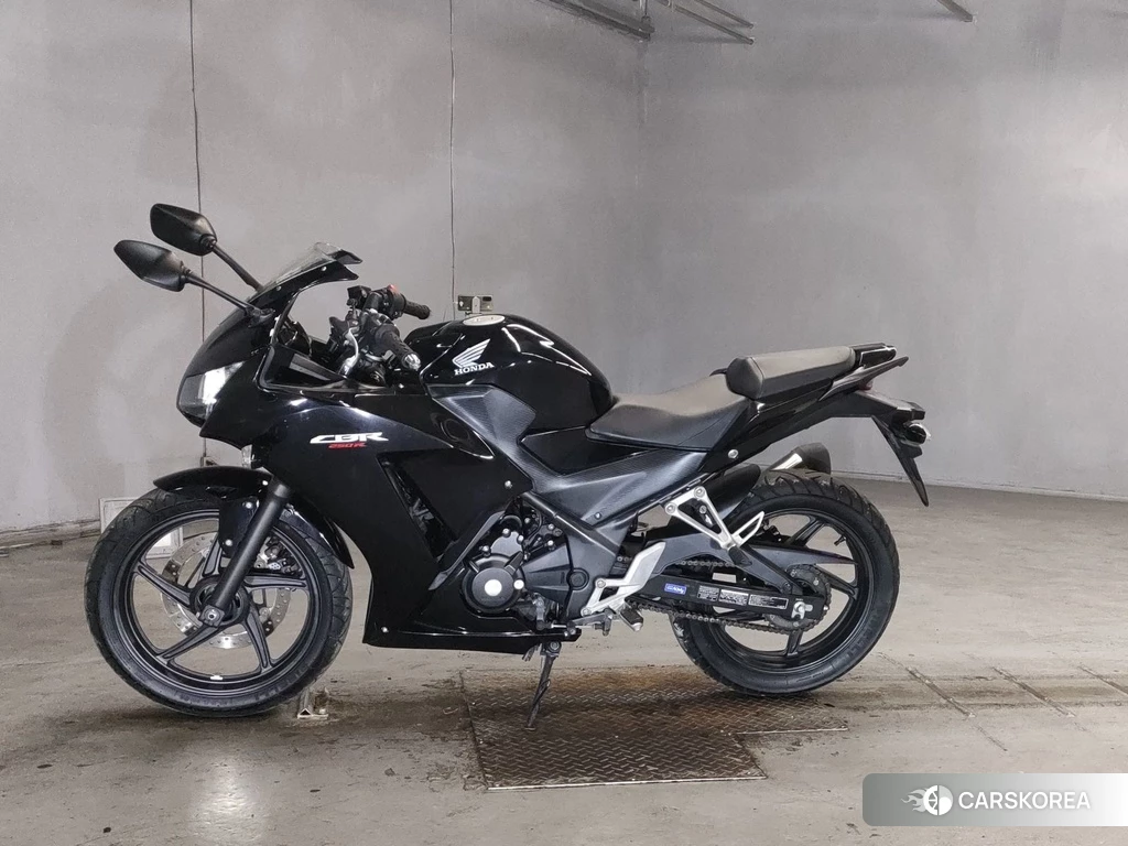 Проданный Honda CBR250R 2015 из Японии, фото 2