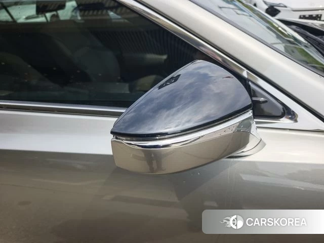 Lexus ES id 4259799 из Китая 8