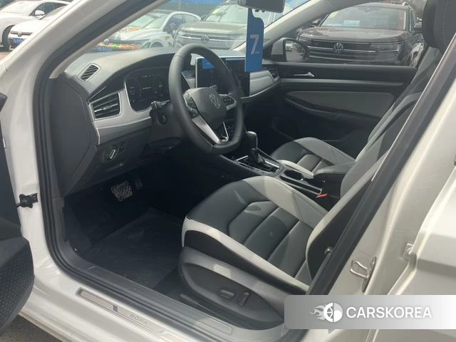 Volkswagen Bora 2025 Белый из Китая, фото 2